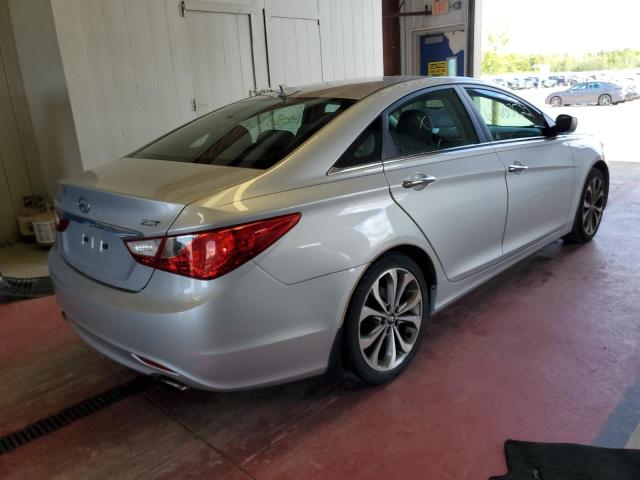 Photo 4 from auction – 2013 HYUNDAI SONATA SE with VIN 5NPEC4AB4DH592158
