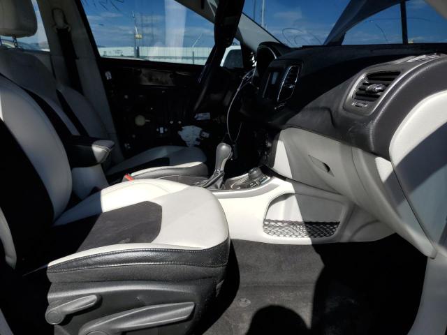 Photo 5 from auction – 2018 JEEP COMPASS LA with VIN 3C4NJDBB4JT454426