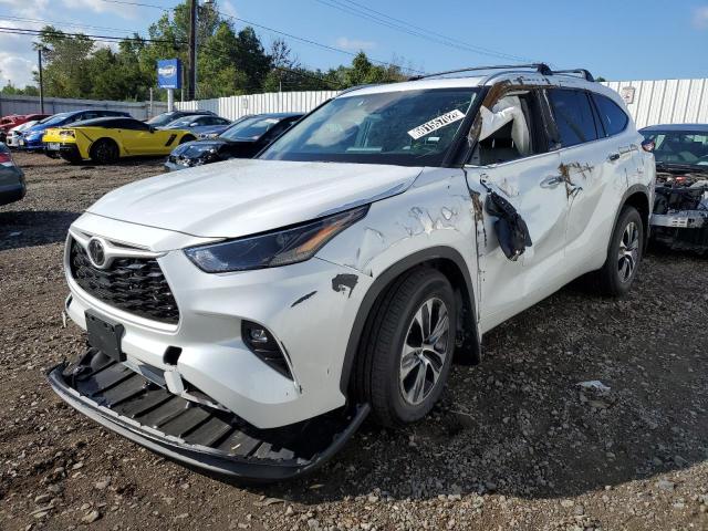 Photo 2 from auction – 2022 TOYOTA HIGHLANDER with VIN 5TDHZRBH2NS232670
