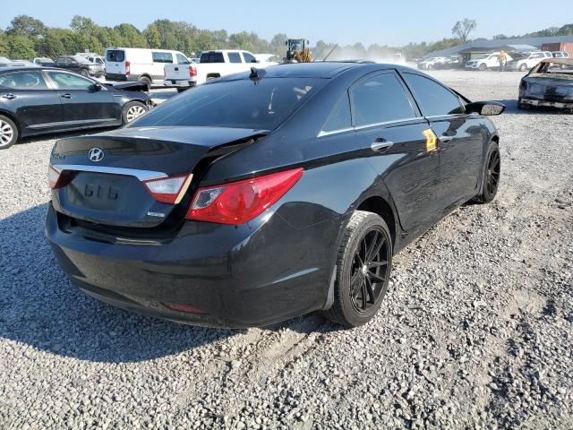Photo 4 from auction – 2012 HYUNDAI SONATA SE with VIN 5NPEC4ACXCH450453