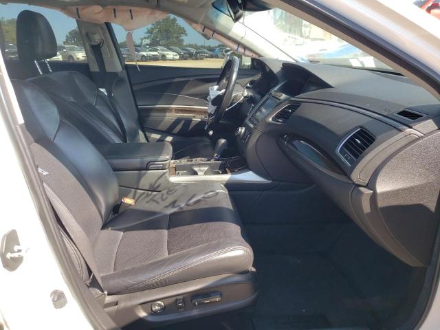 Photo 5 from auction – 2014 ACURA RLX TECH with VIN JH4KC1F55EC000699