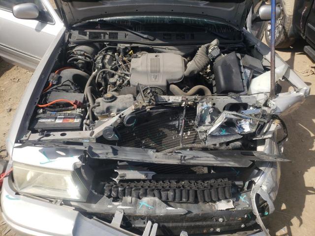 Photo 7 from auction – 2004 MERCURY GRAND MARQ with VIN 2MEFM74W24X697747