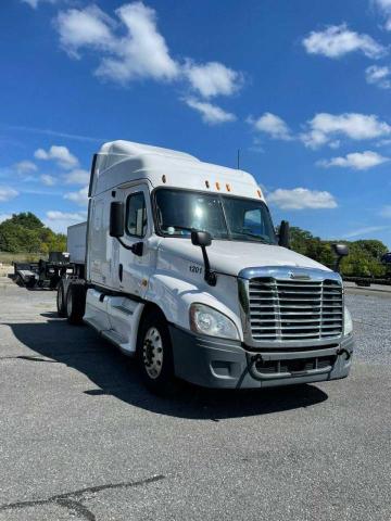 FREIGHTLINER CASCADIA 1 2012 with VIN 1FUJGLDR7CSBB2224 - Photo from auction
