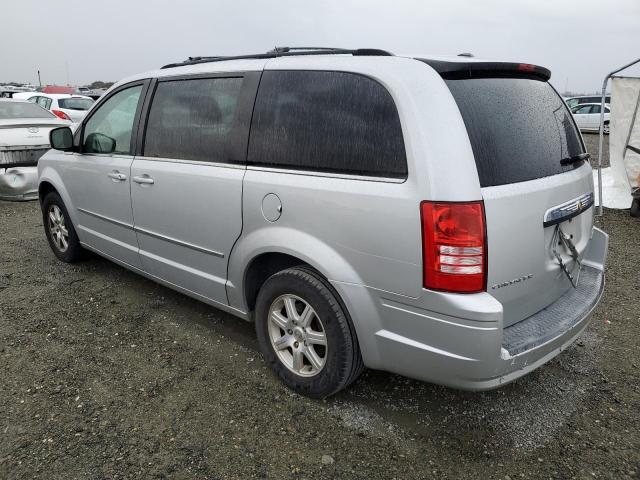 Photo 3 from auction – 2009 CHRYSLER TOWN AND C with VIN 2A8HR54199R572057