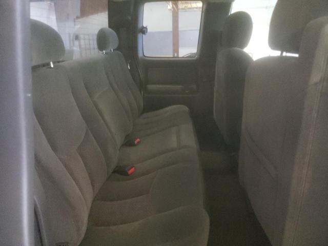 Photo 6 from auction – 2004 CHEVROLET SILVERADO with VIN 2GCEK19T941108100