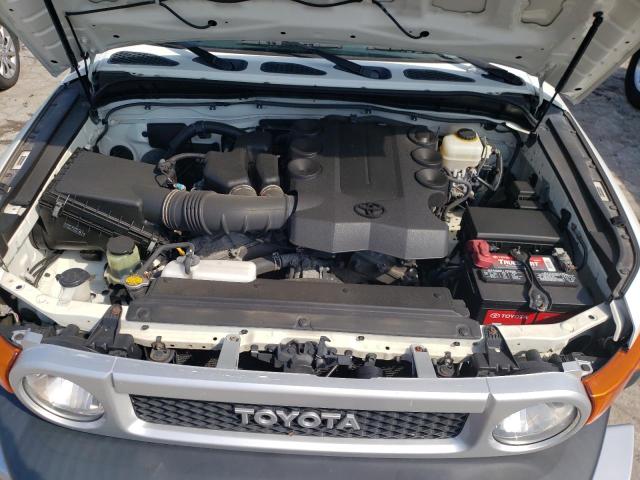 Photo 7 from auction – 2012 TOYOTA FJ CRUISER with VIN JTEBU4BF9CK144706