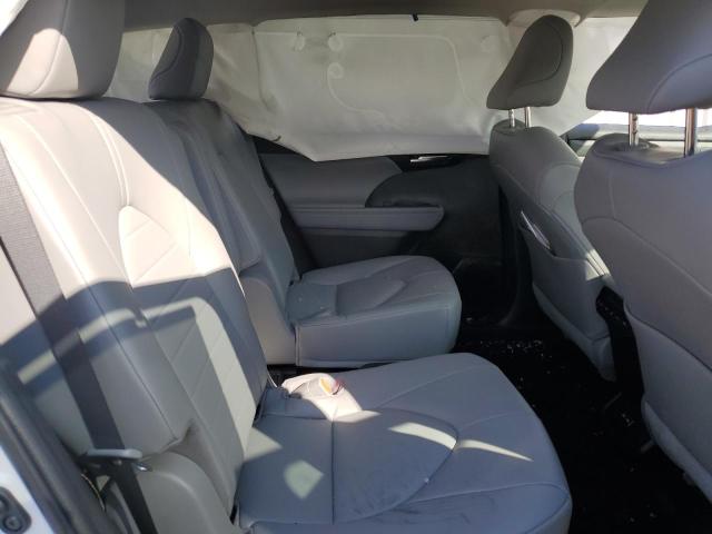 Photo 6 from auction – 2022 TOYOTA HIGHLANDER with VIN 5TDHZRBH2NS232670