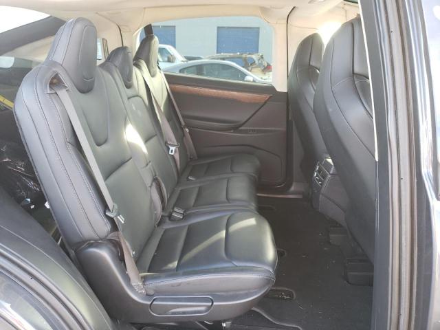 Photo 6 from auction – 2018 TESLA MODEL X with VIN 5YJXCAE22JF136591