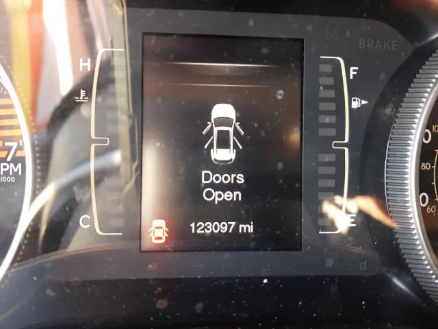 Photo 8 from auction – 2017 JEEP CHEROKEE L with VIN 1C4PJLCBXHW619367