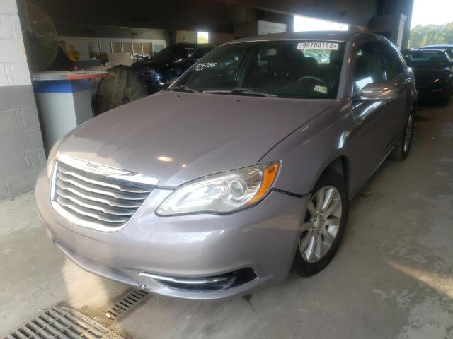Photo 2 from auction – 2013 CHRYSLER 200 LIMITE with VIN 1C3CCBCG9DN558208