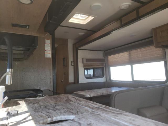 Photo 6 from auction – 2019 FORD F53 with VIN 1F65F5DY4K0A00946