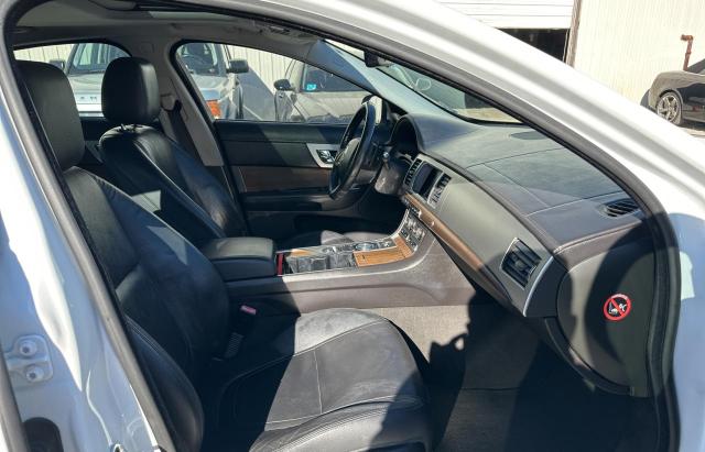 Photo 5 from auction – 2013 JAGUAR XF with VIN SAJWA0E79D8U06235