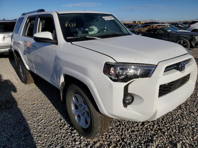 TOYOTA 4RUNNER SR 2022 with VIN JTEMU5JR4N6061626 - Photo from auction