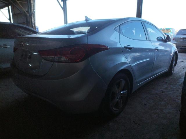 Photo 4 from auction – 2013 HYUNDAI ELANTRA GL with VIN 5NPDH4AE9DH200766