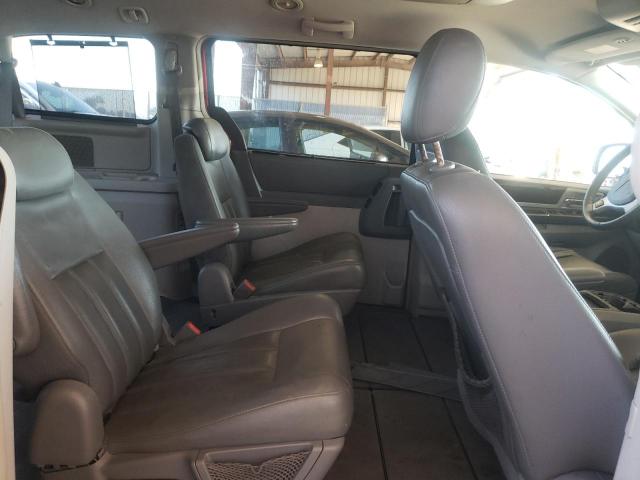 Photo 6 from auction – 2010 CHRYSLER TOWN & COU with VIN 2A4RR5D14AR129826