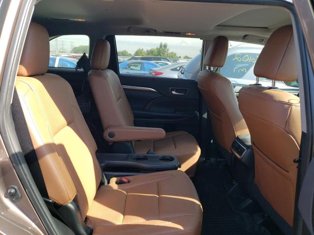 Photo 6 from auction – 2019 TOYOTA HIGHLANDER with VIN 5TDDZRFH3KS730302