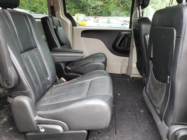 Photo 6 from auction – 2014 CHRYSLER TOWN & COU with VIN 2C4RC1BGXER397602