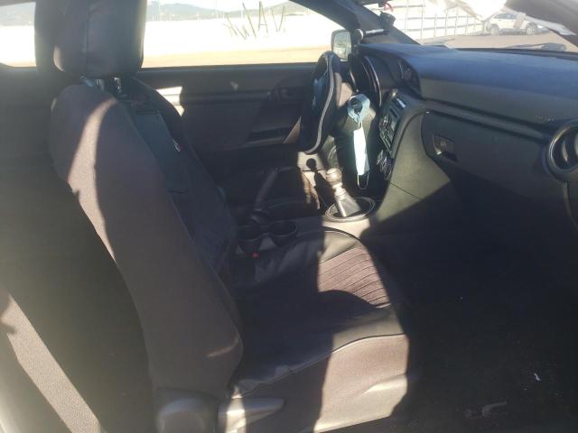 Photo 5 from auction – 2013 TOYOTA SCION with VIN JTKJF5C75D3061415