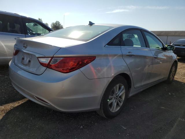 Photo 4 from auction – 2013 HYUNDAI SONATA with VIN 5NPEB4AC0DH550968