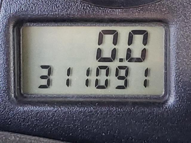 Photo 8 from auction – 2003 FORD FOCUS LX with VIN 1FAFP33P13W114967