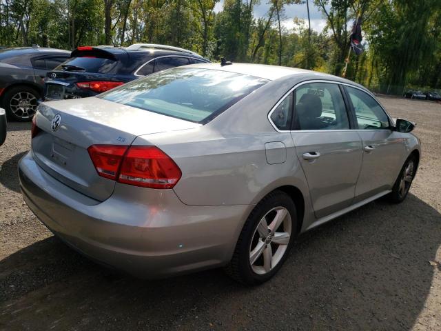 Photo 4 from auction – 2012 VOLKSWAGEN PASSAT SE with VIN 1VWBP7A37CC086445