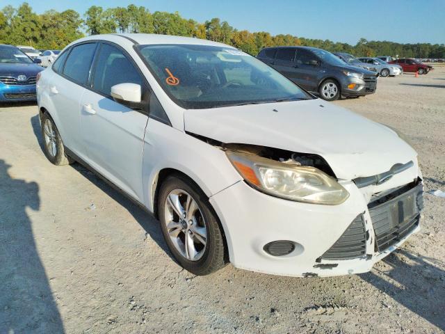 FORD FOCUS SE 2014 with VIN 1FADP3F23EL451152 - Photo from auction