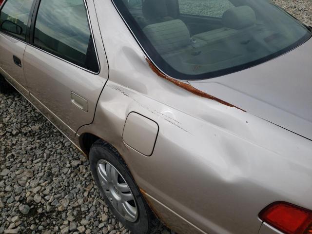 Photo 9 from auction – 2001 TOYOTA CAMRY CE with VIN 4T1BG22K11U069218