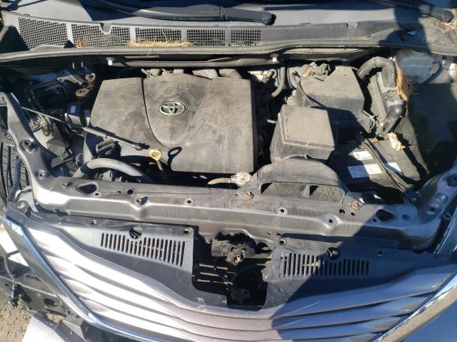 Photo 7 from auction – 2017 TOYOTA SIENNA LE with VIN 5TDKZ3DC2HS863766