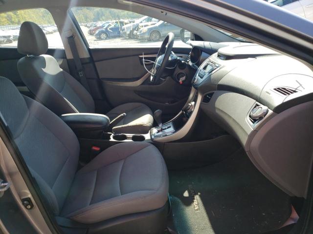 Photo 5 from auction – 2012 HYUNDAI ELANTRA GL with VIN 5NPDH4AE9CH070972