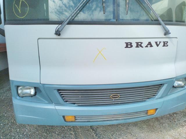 Photo 7 from auction – 2004 WINNEBAGO BRAVE with VIN 1F6NF53S440A05242