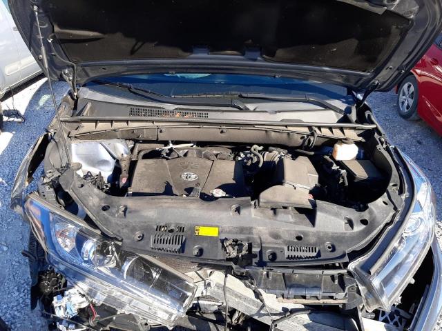 Photo 7 from auction – 2017 TOYOTA HIGHLANDER with VIN 5TDDZRFH4HS465429