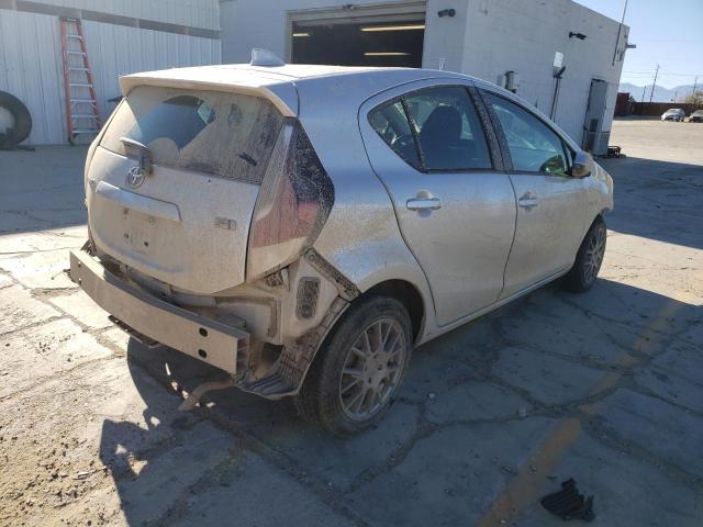 Photo 4 from auction – 2015 TOYOTA PRIUS C with VIN JTDKDTB32F1104689