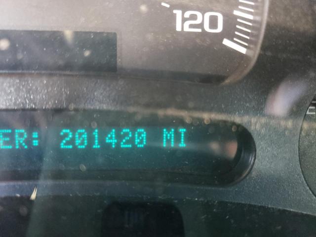 Photo 8 from auction – 2004 CHEVROLET SILVERADO with VIN 1GCGC23UX4F226596