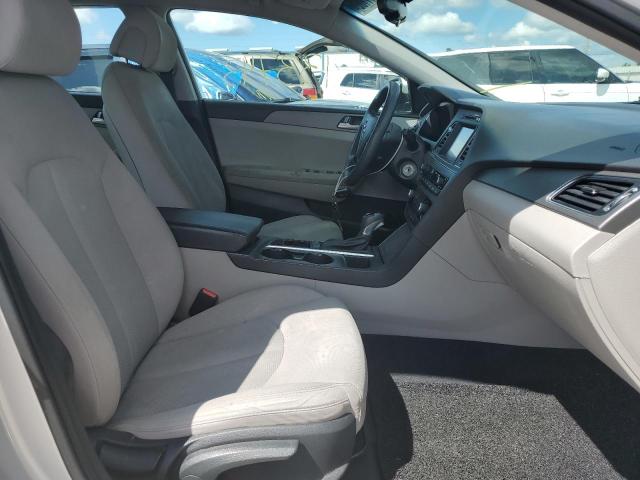 Photo 5 from auction – 2016 HYUNDAI SONATA SE with VIN 5NPE24AF0GH278159