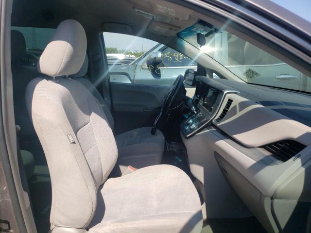 Photo 5 from auction – 2017 TOYOTA SIENNA with VIN 5TDZZ3DC1HS771028