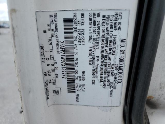 Photo 10 from auction – 2007 FORD CROWN VICT with VIN 2FAFP71W97X139272