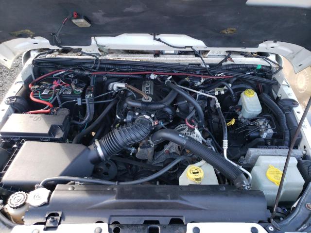 Photo 7 from auction – 2007 JEEP WRANGLER X with VIN 1J4FA24127L105227