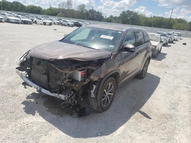 Photo 2 from auction – 2018 TOYOTA HIGHLANDER with VIN 5TDKZRFHXJS255169