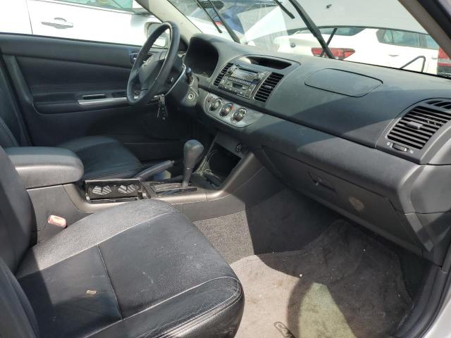 Photo 5 from auction – 2005 TOYOTA CAMRY LE with VIN 4T1BE30K35U577260