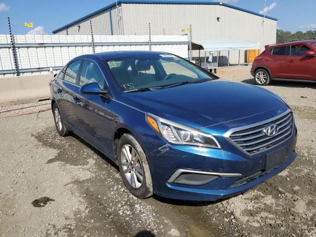 HYUNDAI SONATA SE 2017 with VIN 5NPE24AF5HH543207 - Photo from auction