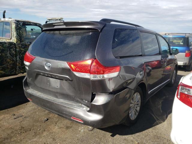 Photo 4 from auction – 2012 TOYOTA SIENNA XLE with VIN 5TDYK3DC0CS230402