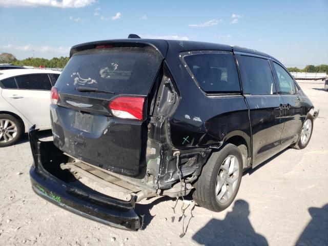 Photo 4 from auction – 2017 CHRYSLER PACIFICA T with VIN 2C4RC1EG1HR533325