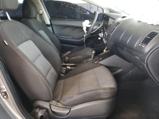 Photo 5 from auction – 2016 KIA FORTE LX with VIN KNAFK5A85G5648949