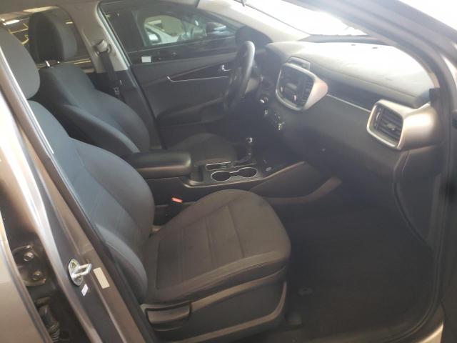 Photo 5 from auction – 2016 KIA SORENTO LX with VIN 5XYPG4A31GG147202