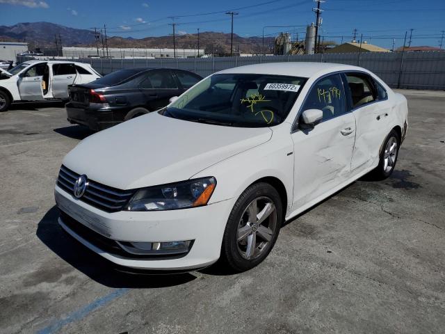 Photo 2 from auction – 2015 VOLKSWAGEN PASSAT S with VIN 1VWAT7A33FC110381