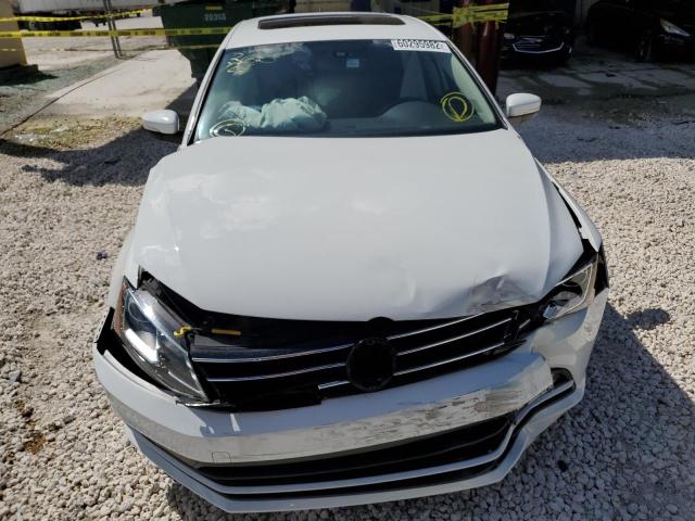 Photo 9 from auction – 2016 VOLKSWAGEN JETTA SEL with VIN 3VWL07AJ1GM375574