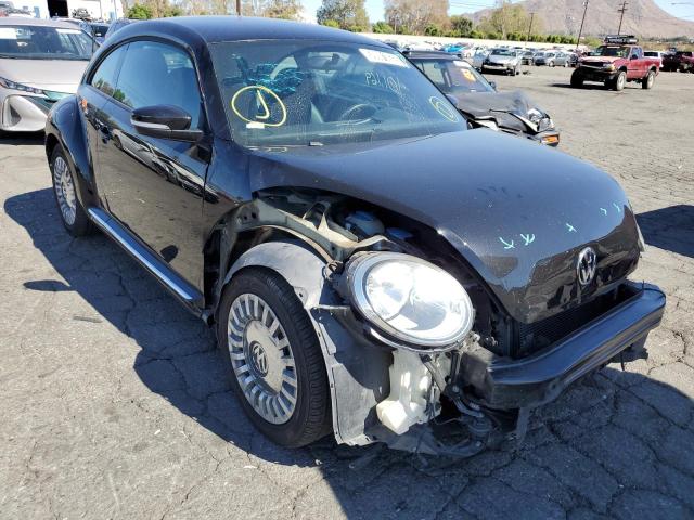 VOLKSWAGEN BEETLE 2013 with VIN 3VWJP7AT4DM685198 - Photo from auction