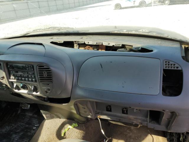 Photo 9 from auction – 2000 FORD F150 with VIN 1FTRX18L7YKB05030