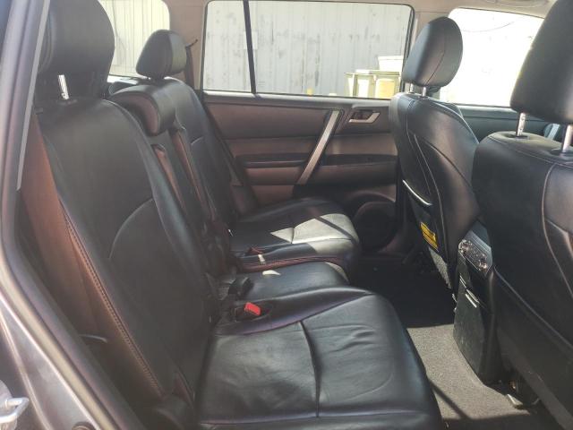 Photo 6 from auction – 2013 TOYOTA HIGHLANDER with VIN 5TDBK3EH7DS266542