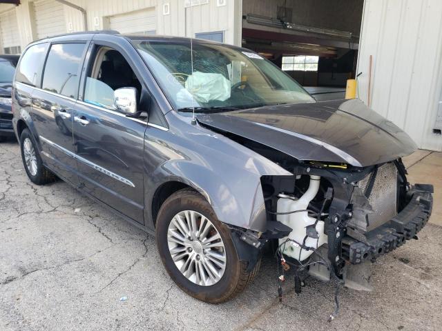 CHRYSLER TOWN & COU 2015 with VIN 2C4RC1CG7FR507022 - Photo from auction